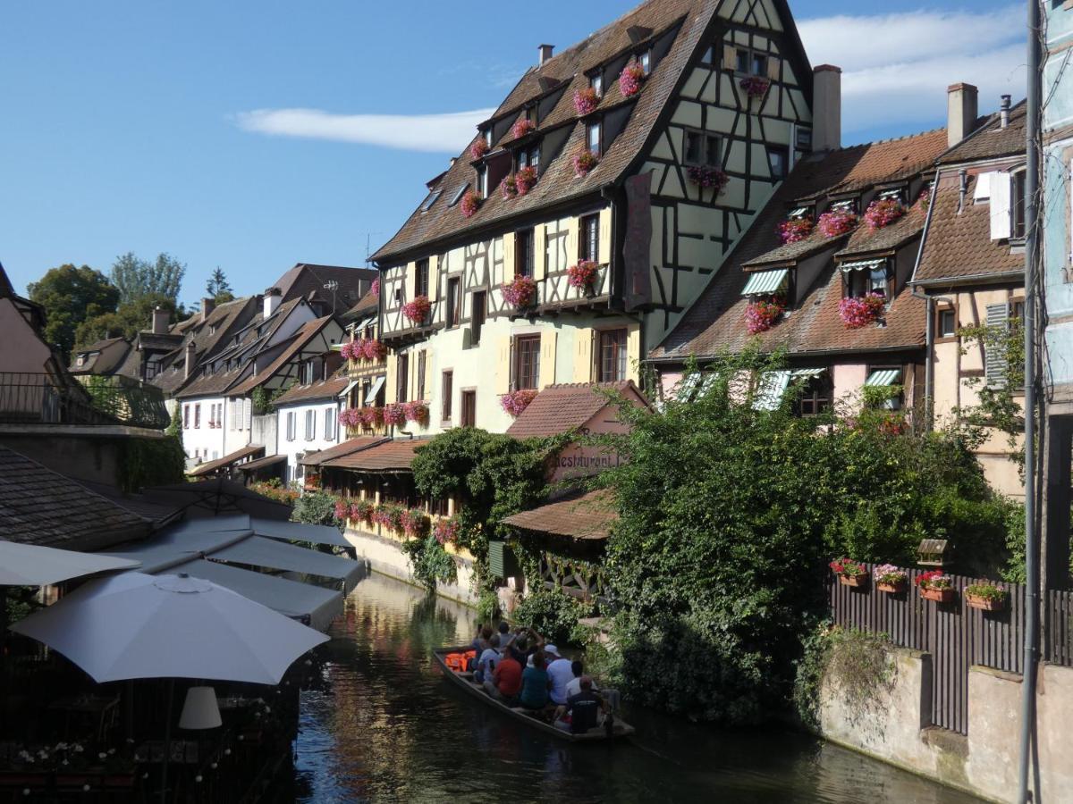 Gite Les Combles Du Bonheur Colmar Exterior photo